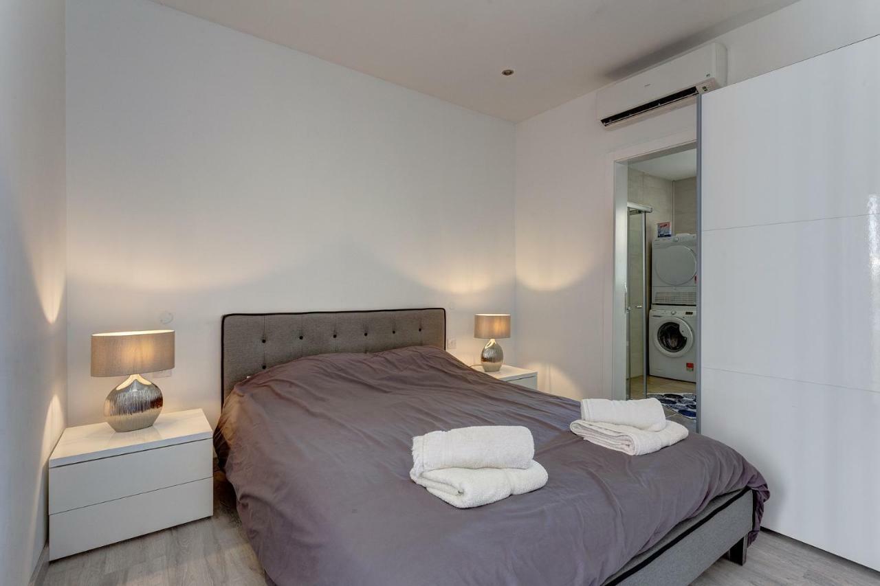 Modern Apartment Just Off The Promenade Sliema Exterior photo
